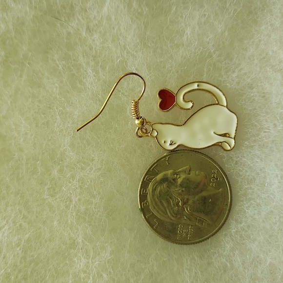 Cat heart earring cat 😻 - Picture 3 of 3